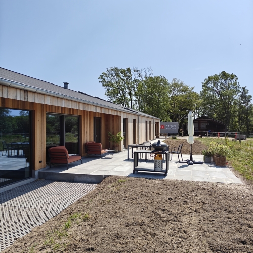 Terrasse og nyanlæg af have