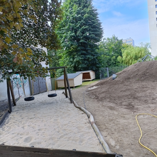 Anlægsentreprise af legeplads