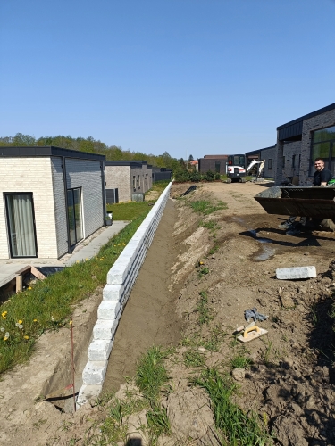 Belægning af støttemur til nybyg