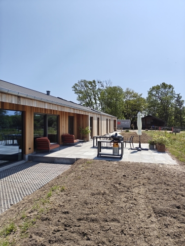 Terrasse og nyanlæg af have